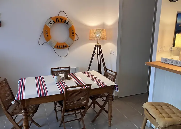 T3 En Centre D\'Arcachon, 2 Min Plage, 5 Min Gare, Balcon, Parking Securise, Wifi, Menage Inclus - Fr-1-374-193