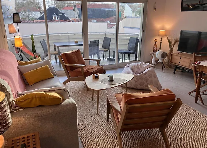 T3 En Centre D\'Arcachon, 2 Min Plage, 5 Min Gare, Balcon, Parking Securise, Wifi, Menage Inclus - Fr-1-374-193